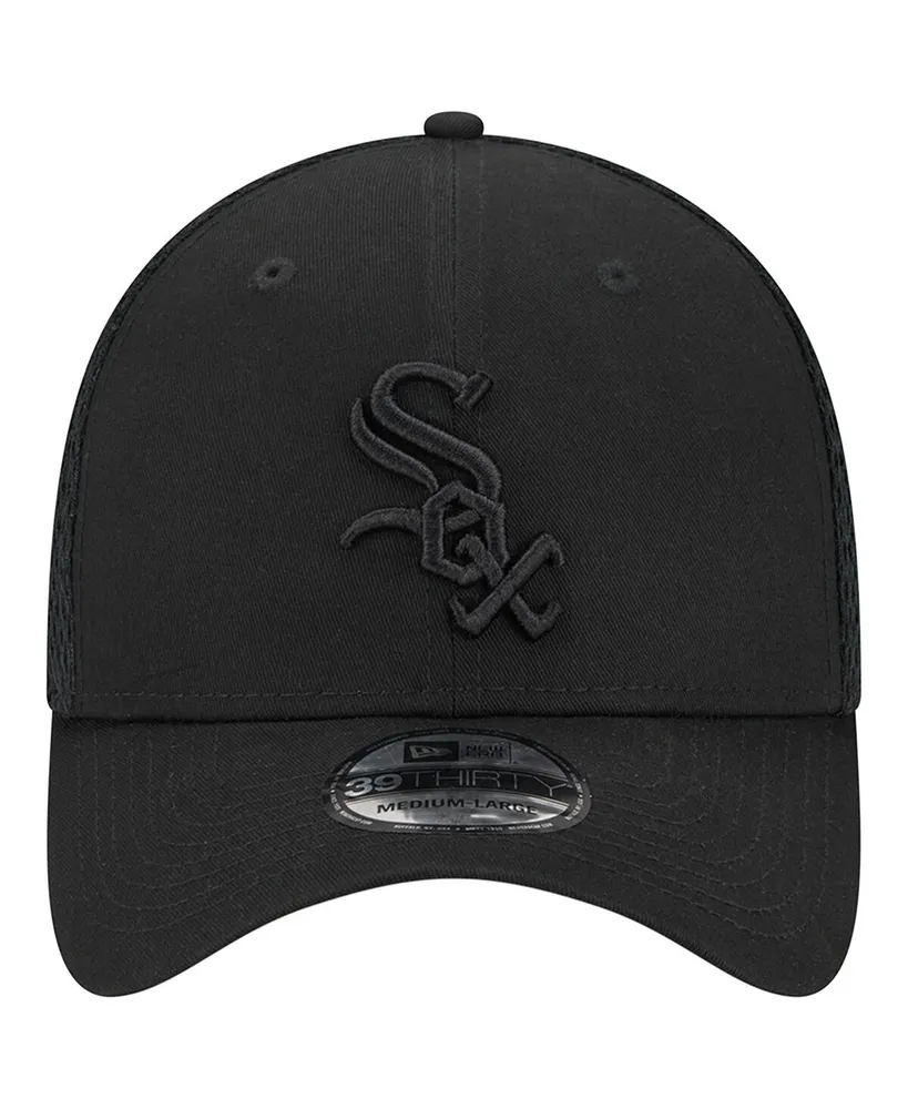 Men's New Era Chicago White Sox Black-on-Black Neo 39THIRTY Flex Hat