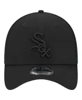 Men's New Era Chicago White Sox Black-on-Black Neo 39THIRTY Flex Hat