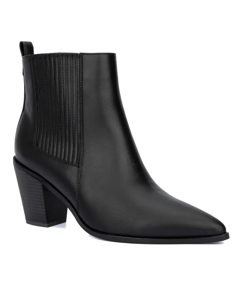 Fashion To Figure Women's Hazel Boots