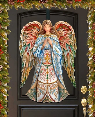 Designocracy Elegant Angel of Hope Christmas Wooden Door Decor Door Hanger G. DeBrekht