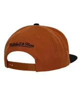 Men's Mitchell & Ness Burnt Orange, Black Texas Longhorns 2-Tone 2.0 Snapback Hat