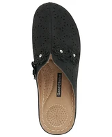 Gc Shoes Women's Krista Perforated Flower Wedge Mules