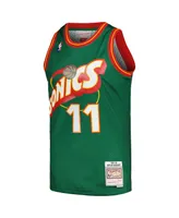 Men's Mitchell & Ness Detlef Schrempf Green Seattle SuperSonics Hardwood Classics Retro Name and Number T-shirt