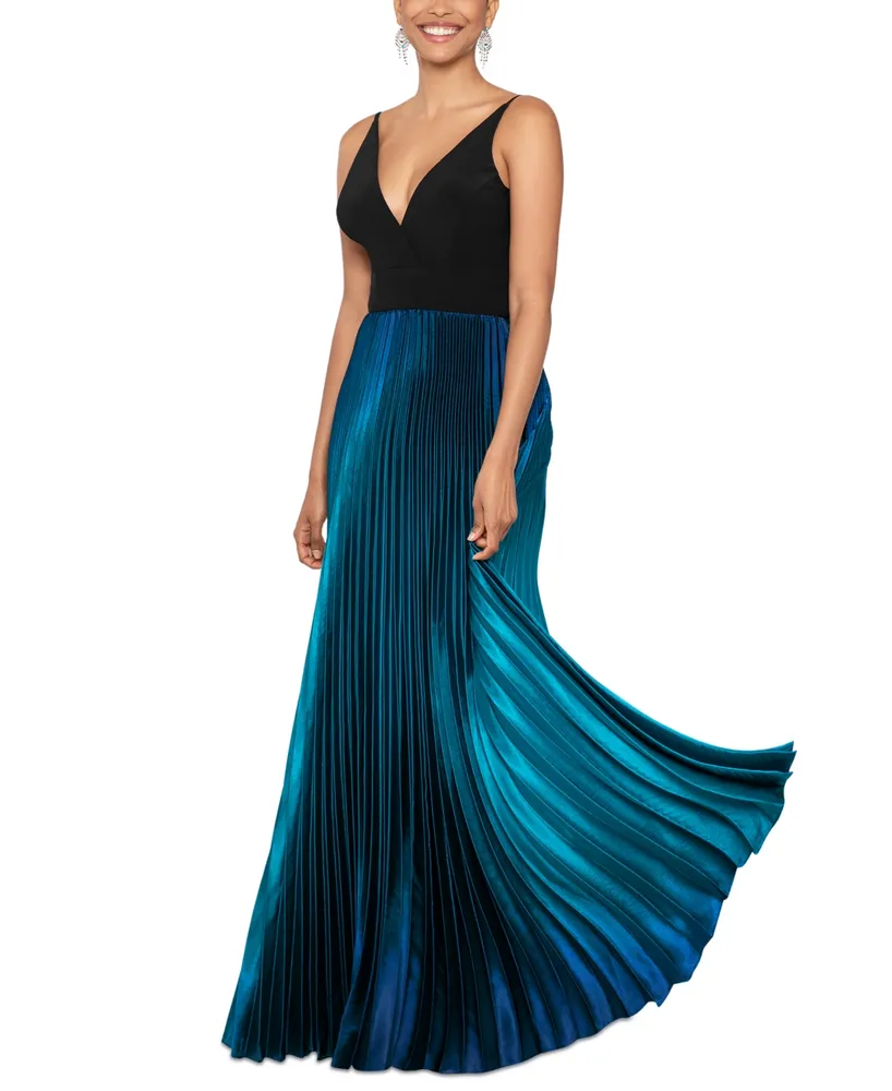 Betsy & Adam Women's Pleated Ombre Gown