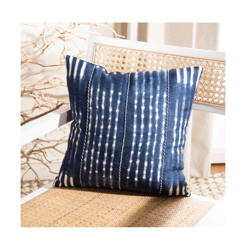 Safavieh Laurena 16" x 16" Pillow