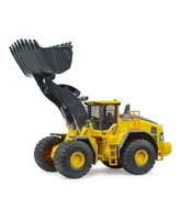 1/16 Volvo Wheel Loader by Bruder