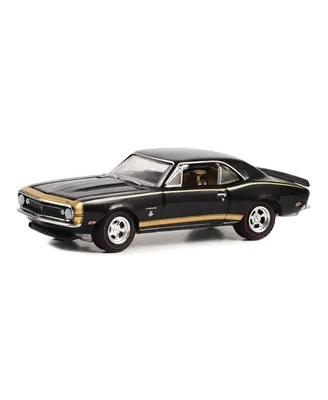 1/64 1967 Chevy Camaro, Black Panther Hobby Exclusive Green light GLT30377
