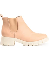 Journee Collection Women's Rorke Lug Sole Stretch Gore Ankle Booties