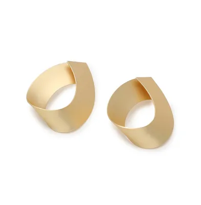 Sohi Women's Gold Metallic Twist Drop Earrings