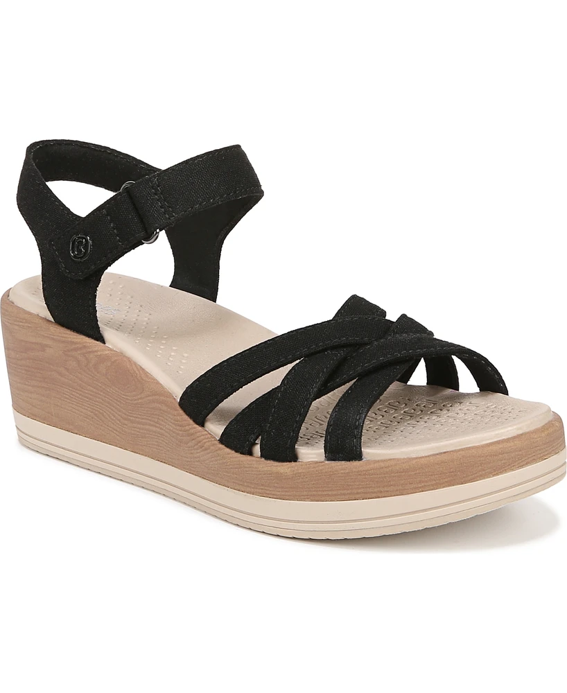 BZees Rhythm Washable Strappy Sandals