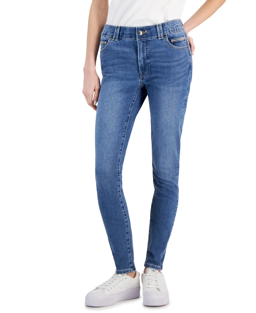 Nautica Jeans Women's Mid-Rise Skinny-Leg