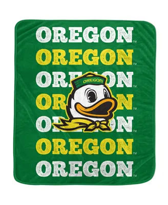 Pegasus Home Fashions Oregon Ducks 60'' x 70'' Logo Wordmark Plush Blanket