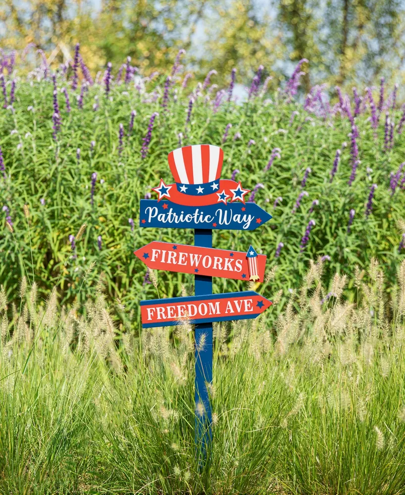 Glitzhome 36" H Patriotic, Americana Wooden Top Hat Word Sign Yard Stake