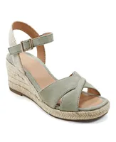 Easy Spirit Women's Shandra Ankle Strap Round Toe Wedge Sandals