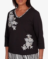 Alfred Dunner Women's Opposites Attract Animal Trim V-Neck Flower Top