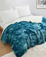 Unikome Velvet Sherpa Reversible Comforter