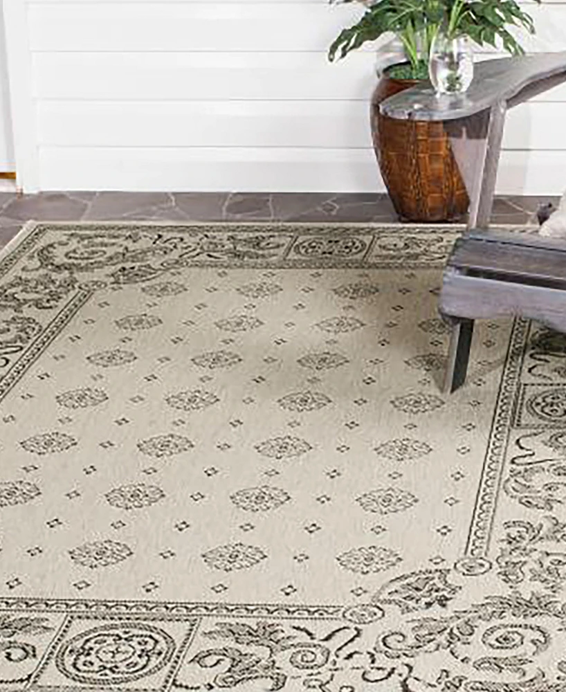 Safavieh Courtyard CY1356 Sand and Black 4' x 5'7" Outdoor Area Rug