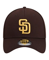 New Era Men's San Diego Padres Active Pivot 39Thirty Flex Hat