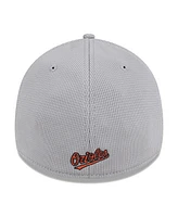 New Era Men's Gray Baltimore Orioles Active Pivot 39thirty Flex Hat