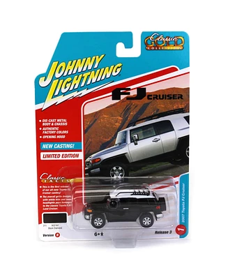 Johnny Lightning 1/64 Classic Gold 3B 2007 Toyota Fj Cruiser Black