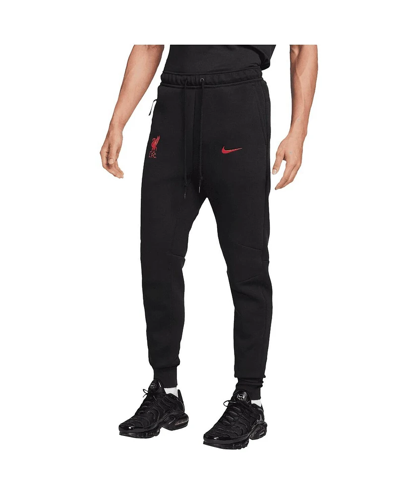 Nike Men's Black Liverpool 2024/25 Tech Fleece Jogger Pants