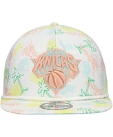 New Era Men's White New York Knicks Palm Trees and Waves Golfer Adjustable Hat