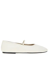 BCBGeneration Women's Marzi Round Toe Casual Flat