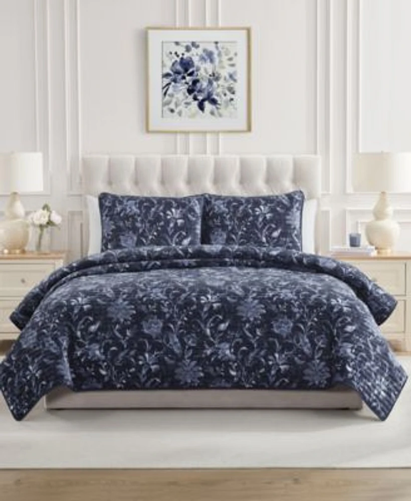 Seventh Studio Bana Floral Print Plush Quilt Sets