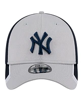 New Era Men's Gray/Navy York Yankees Visor Trim 39THIRTY Flex Hat