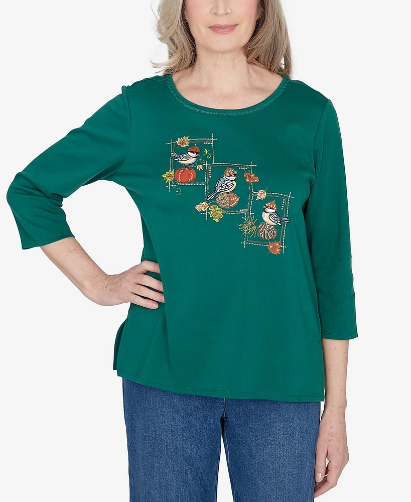 Alfred Dunner Petite Classics Birds with Hats Detailed Crew Neck Top