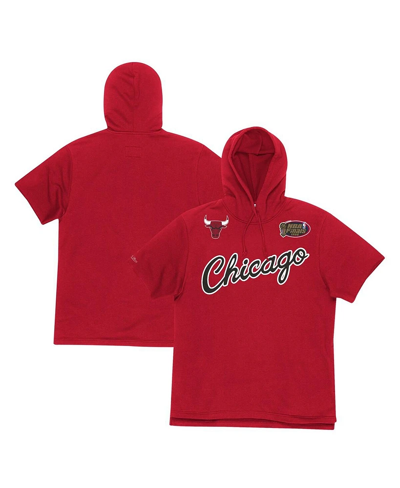 Mitchell & Ness Men's Red Chicago Bulls Game Day Short Sleeve Pullover Hoodie