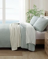 Tommy Bahama Home Coastal Batik Reversible 2-Pc. Quilt Set, Twin