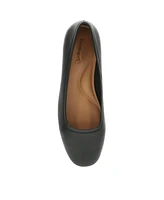 Baretraps Women's Covette Casual Flats