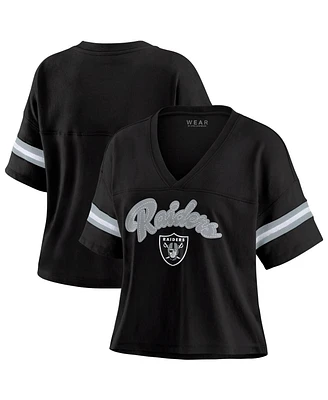 Wear by Erin Andrews Women's Black Las Vegas Raiders Color Block Boxy Modest Crop V-neck T-shirt