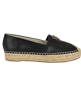 Guess Women's Jolandy Espadrille Closed Toe Flats