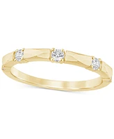 Diamond Three Stone Faceted Wedding Band (1/4 ct. t.w.) in 14k Gold