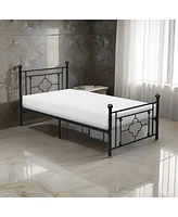 Slickblue Quatrefoil Pattern Platform Bed with Ball Finials for Elegant Bedroom Style and Support