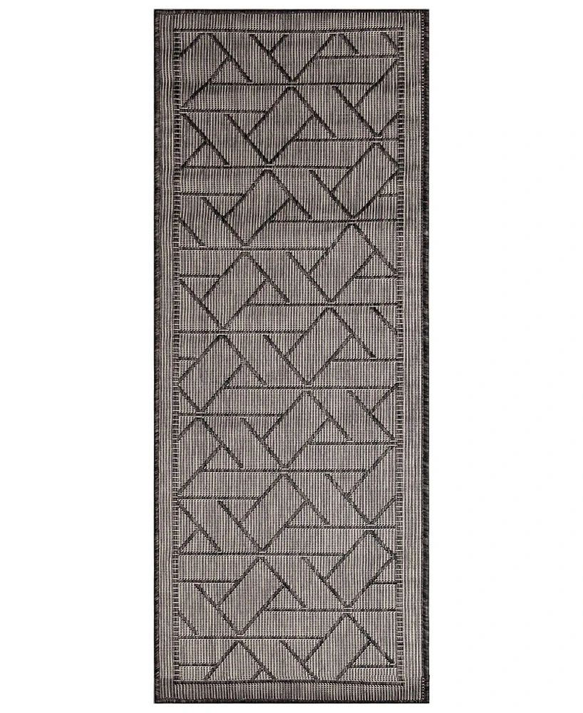 Liora Manne' Carmel Pyramid 1'11"x4'11" Runner Area Rug