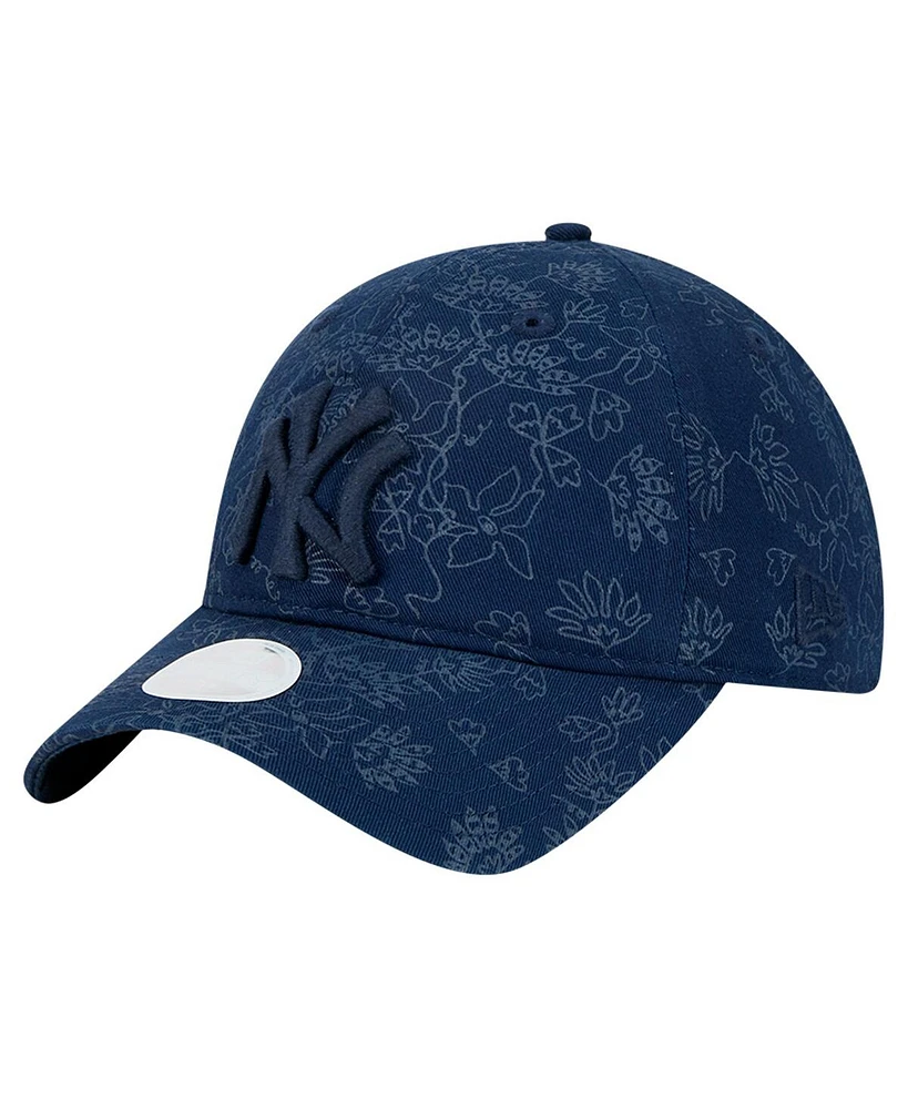 New Era Women's Navy New York Yankees Tonal Floral 9twenty Adjustable Hat