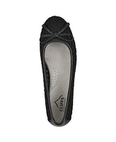 Cliffs by White Mountain Women's Chelcy Round Toe Ballet Flats