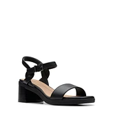 Clarks Collection Women's Jaylan Ray Square Toe Sandals