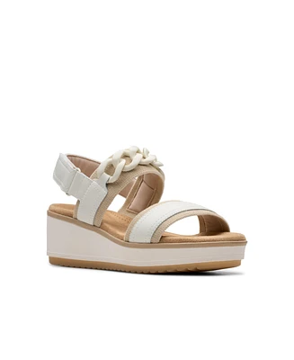 Clarks Collection Women's Wrenly Eve Wedge Sandals