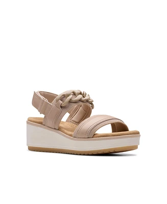 Clarks Collection Women's Wrenly Eve Wedge Sandals