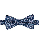 Tommy Hilfiger Big Boys Pre-Tied Botanical Bow Tie