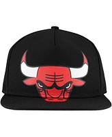 New Era Men's Black Chicago Bulls Oversized Puff Print Logo Golfer Snapback Hat