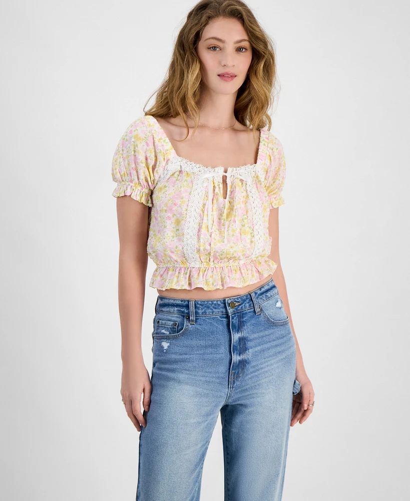 Self Esteem Juniors' Sweetheart Puff-Sleeve Top