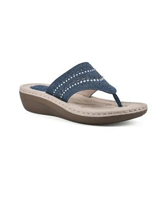 Cliffs by White Mountain Women's Comate Wedge Slip-On Sandals