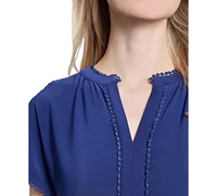 Jones New York Petite V-Neck Trimmed Top