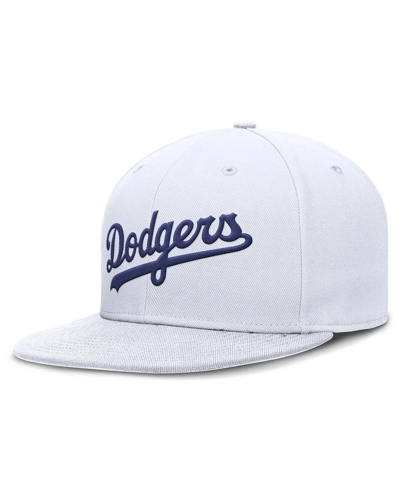 Nike Men's White Los Angeles Dodgers True Performance Fitted Hat