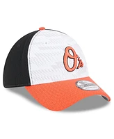 New Era Men's Black/Orange Baltimore Orioles 2025 Mlb Clubhouse 39THIRTY Flex Hat